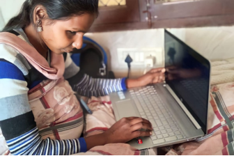 BLIND GIRL OPERATING LAPTOP WITH THE HELP OF SCREEN READING SOFTWARE